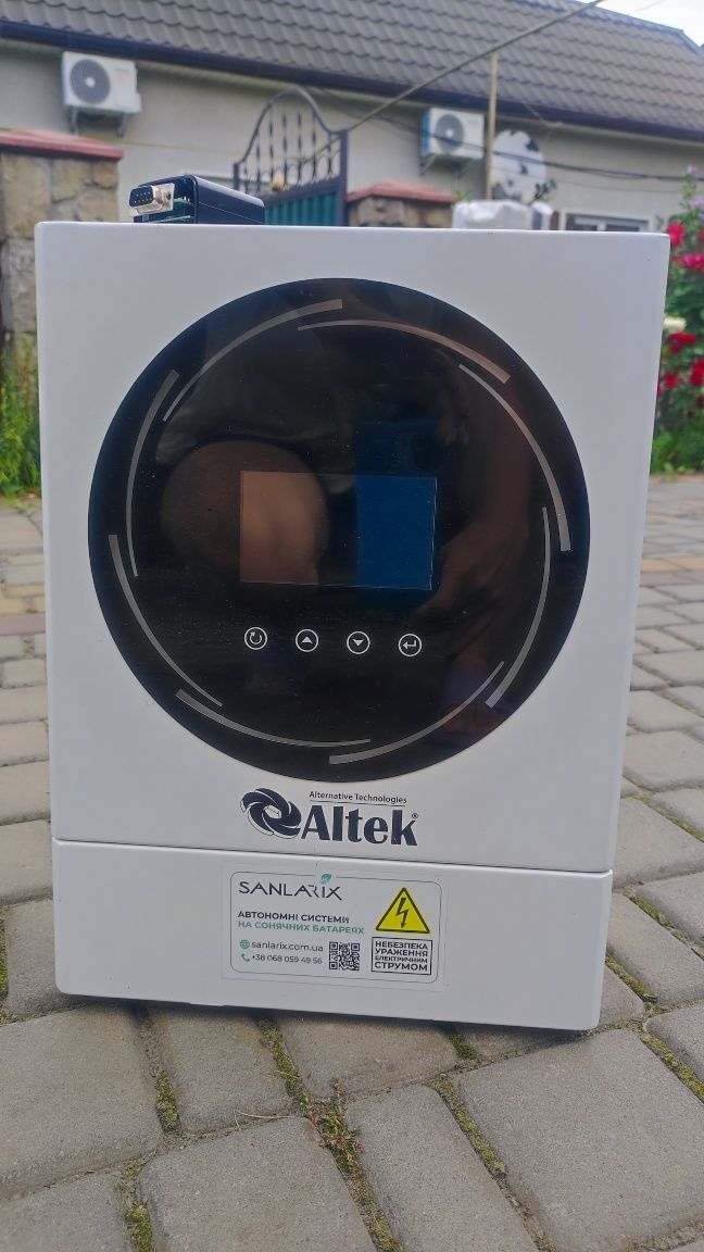 Інвертор  Altek 3.6 кВт
