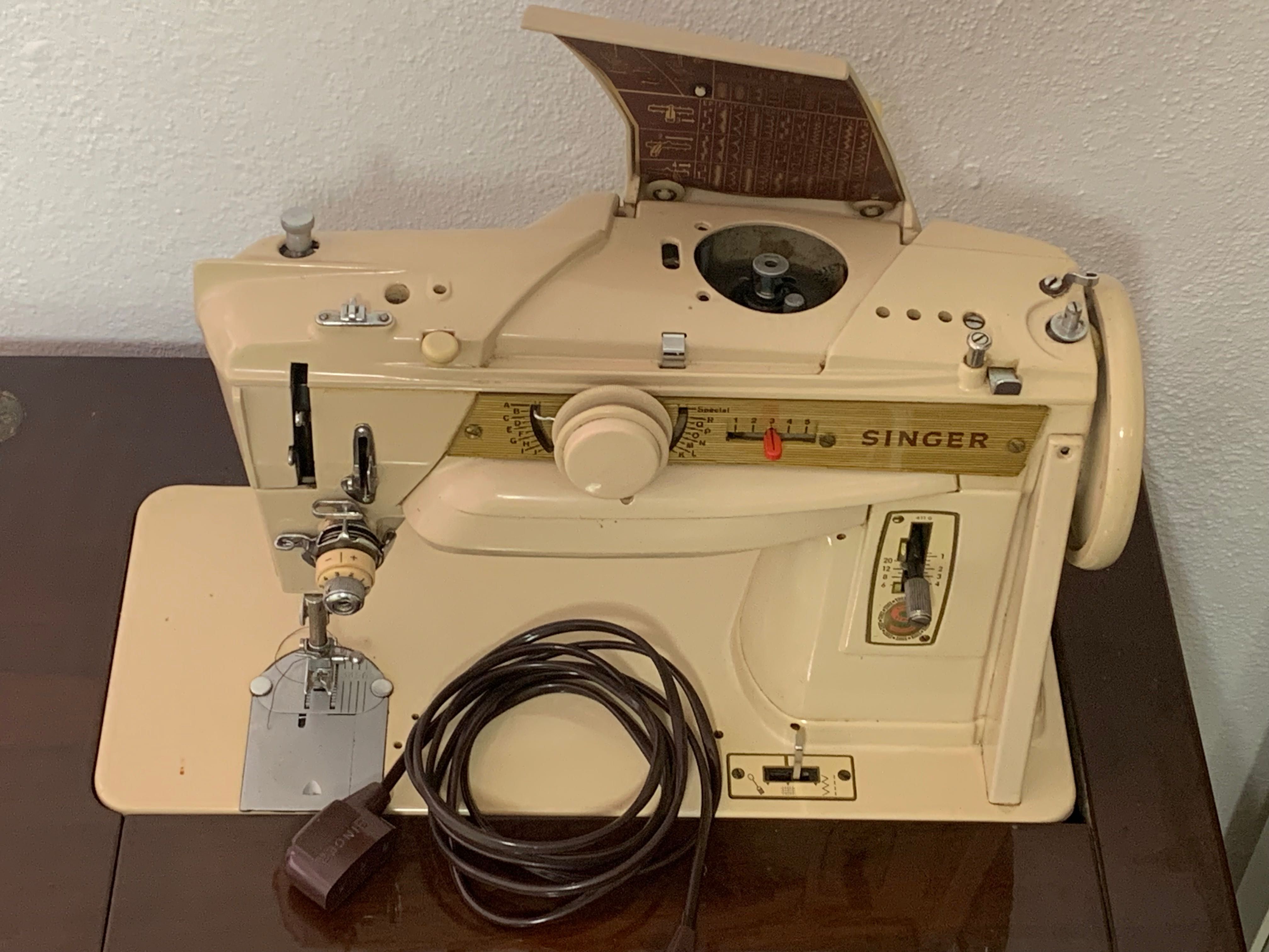 Máquina costura SINGER 411 G