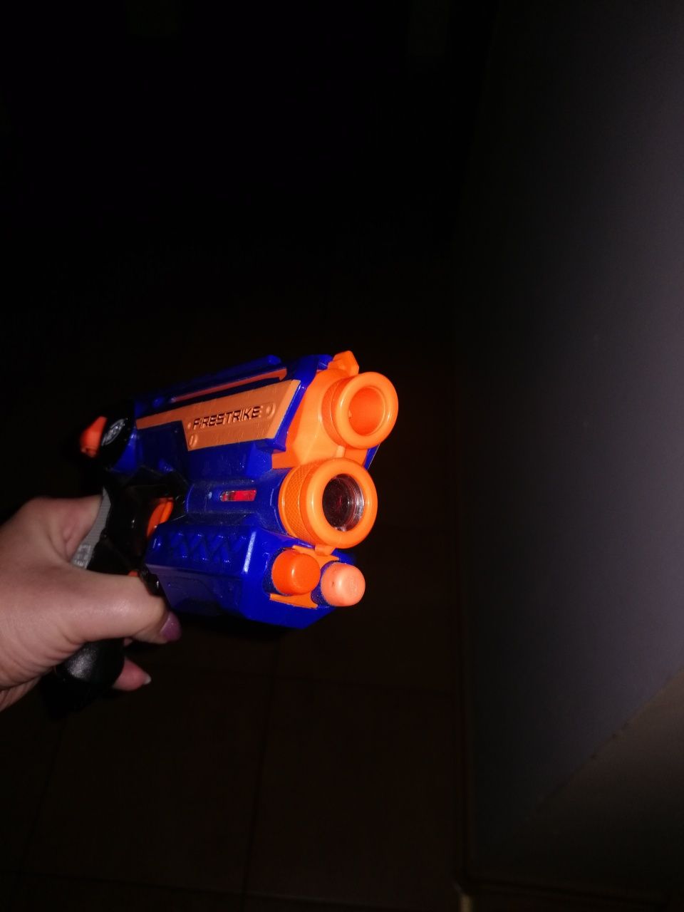 Pistolet NERF laser