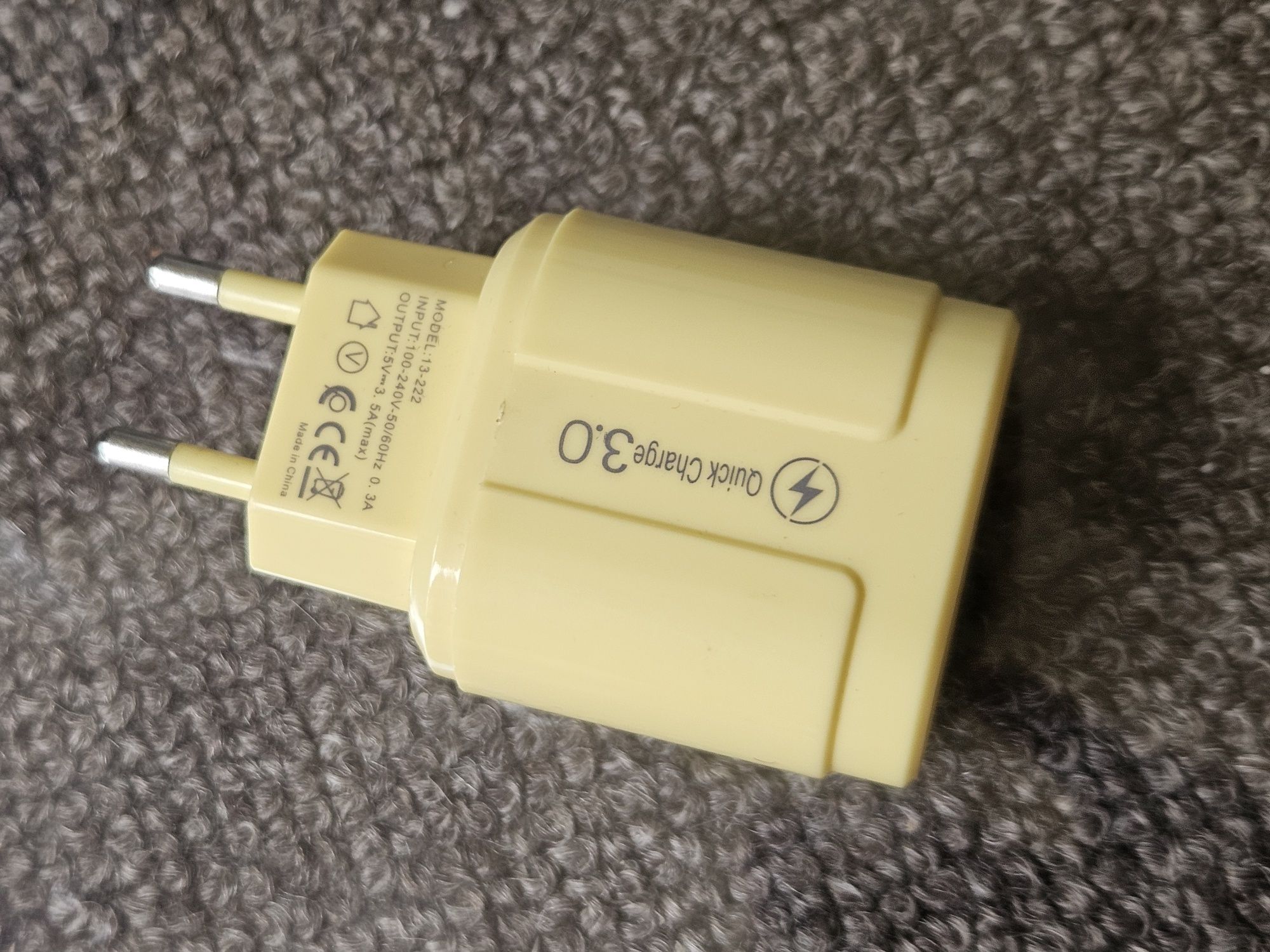 Ladowarka Fast Charge 3.1 A auSB 3x