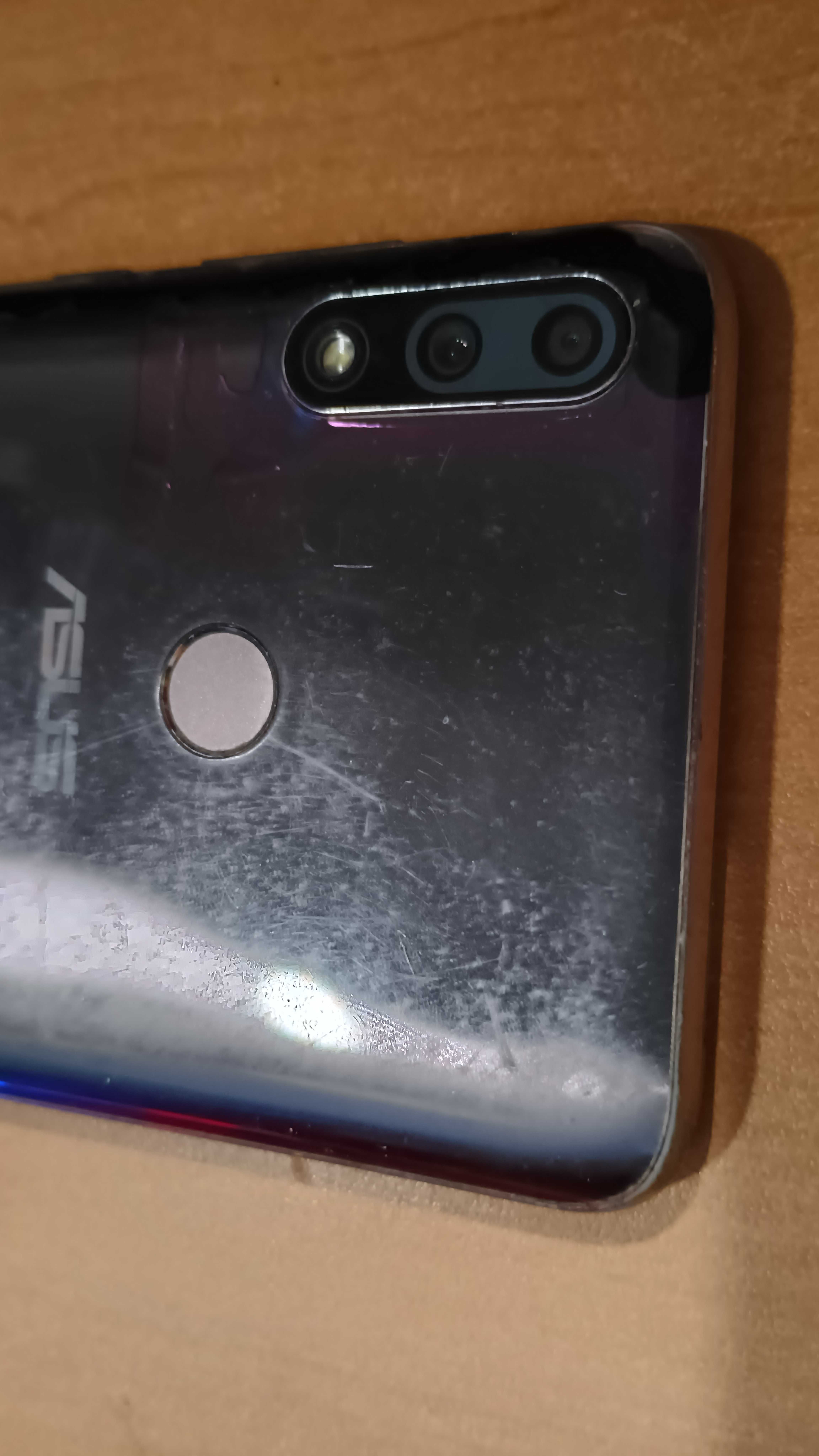 Asus ZenFone Max Pro (M2) 6/64GB (ZB631KL) полностью рабочий!