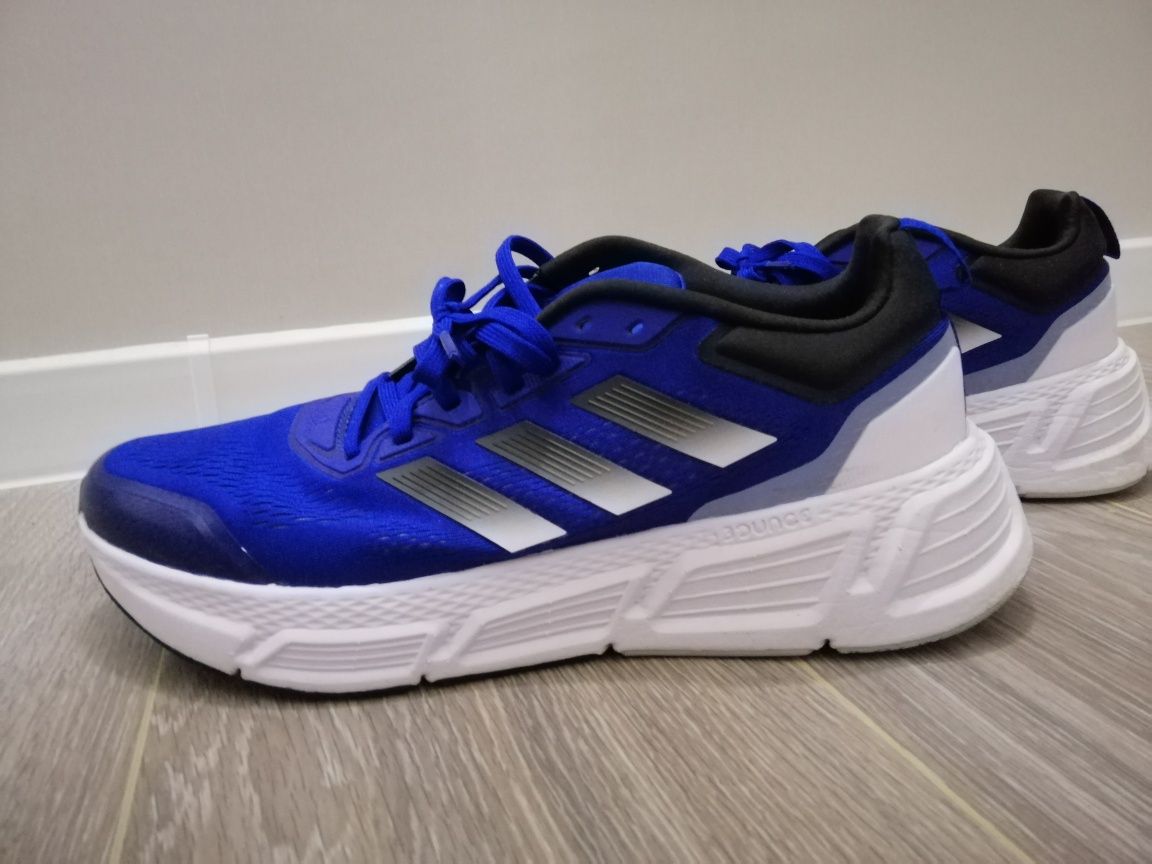Кроссовки Adidas