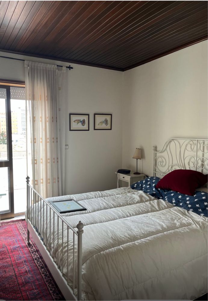 Alugo quarto para estudante