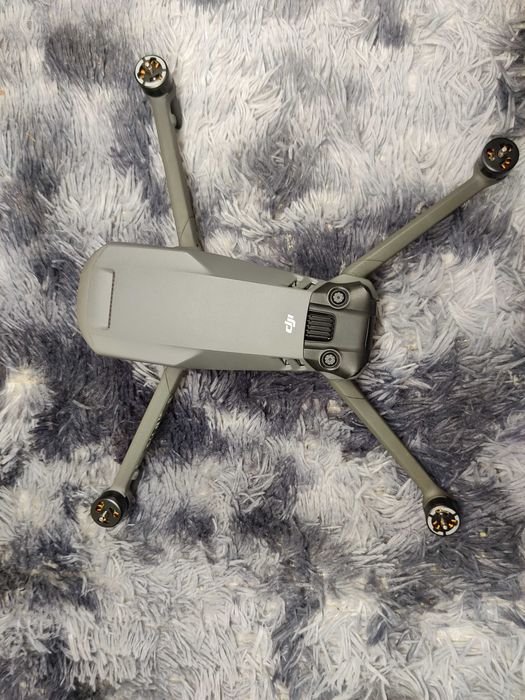 Дрон DJI Mavic 3 Pro квадрокоптер drone Mavik тушка