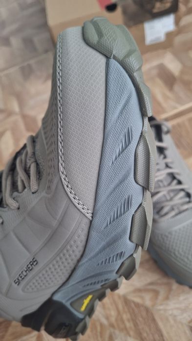 Кросовки комфорт Skechers MAX PROTECT. 42р.