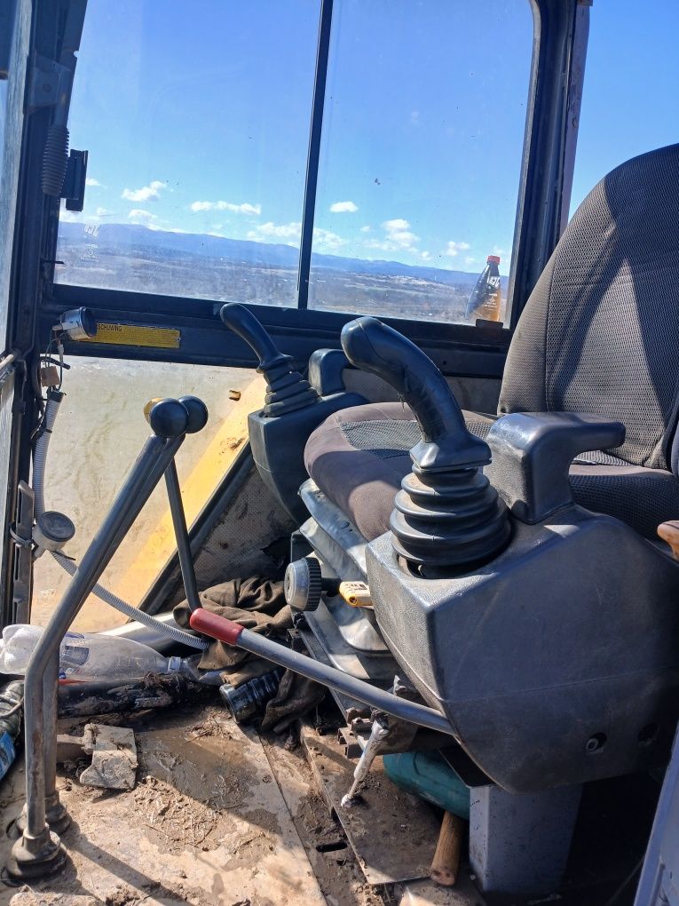 Продам jcb 8030,