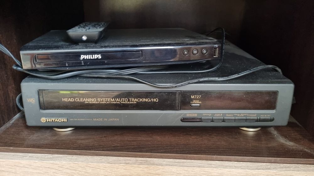 Odtwarzacz VHS Hitachi