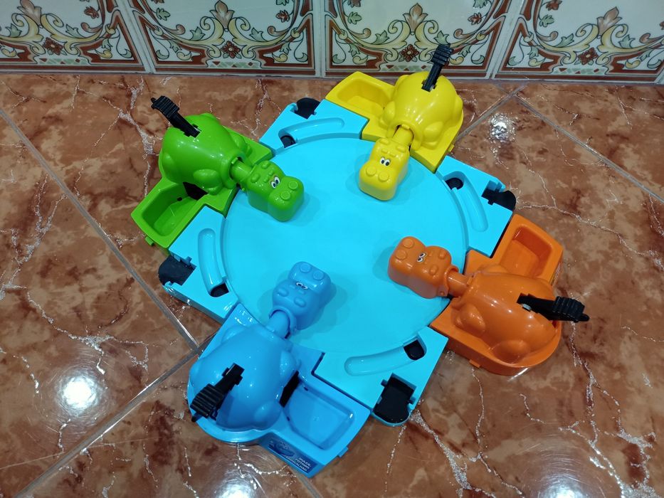 Jogo de tabuleiro crianças a partir dos 4 anos casa quarto vivenda.