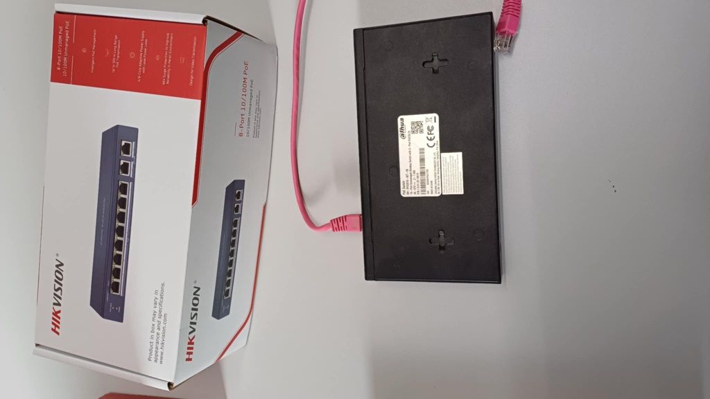Rejestrator do kamer Hikvision