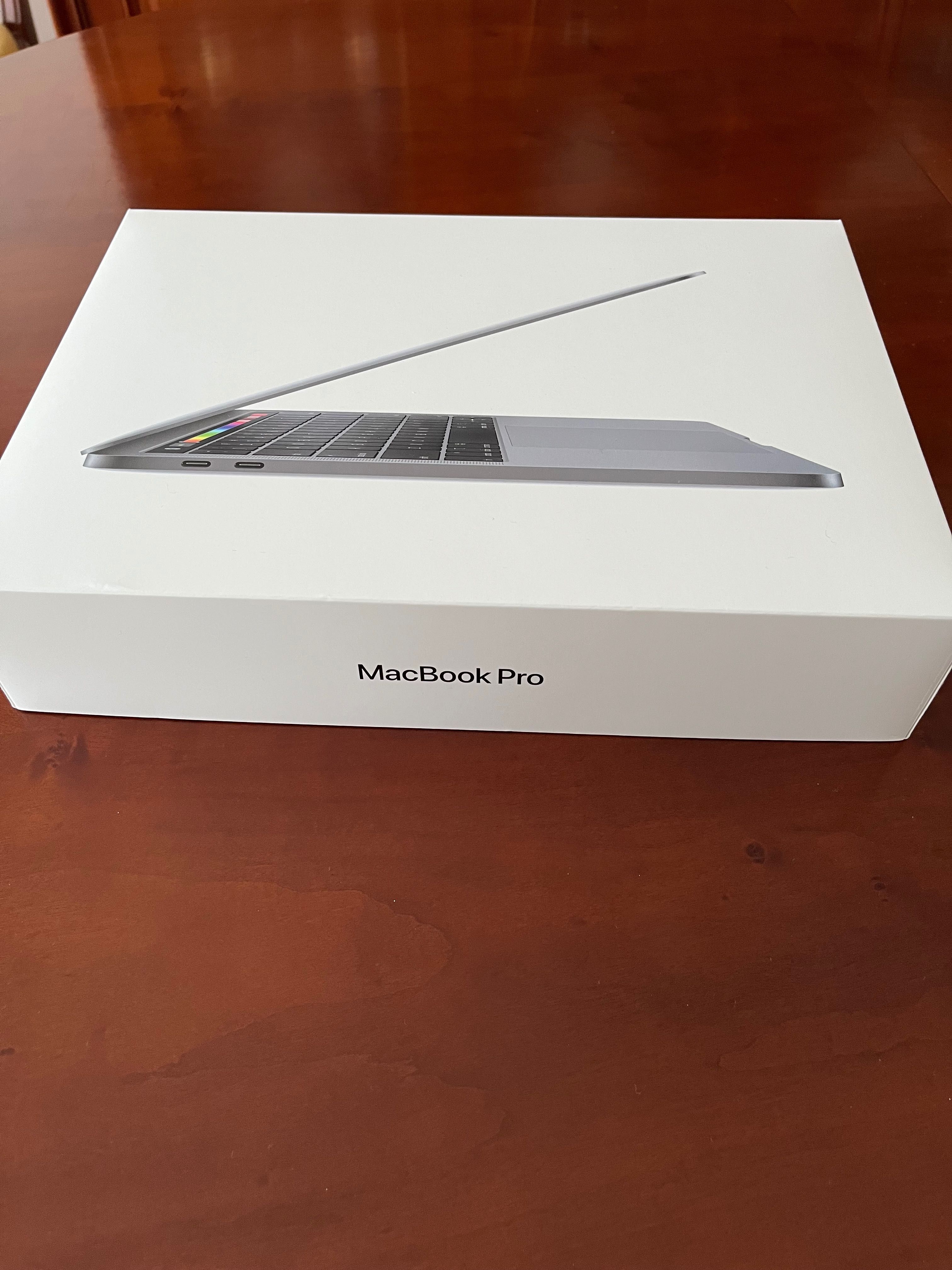 Macbook Pro 13” Touch Bar Intel Core i5 3.9 GHz RAM 8 Gb SSD 256 Gb