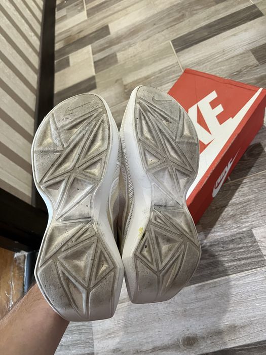 Женские кроссовки Nike