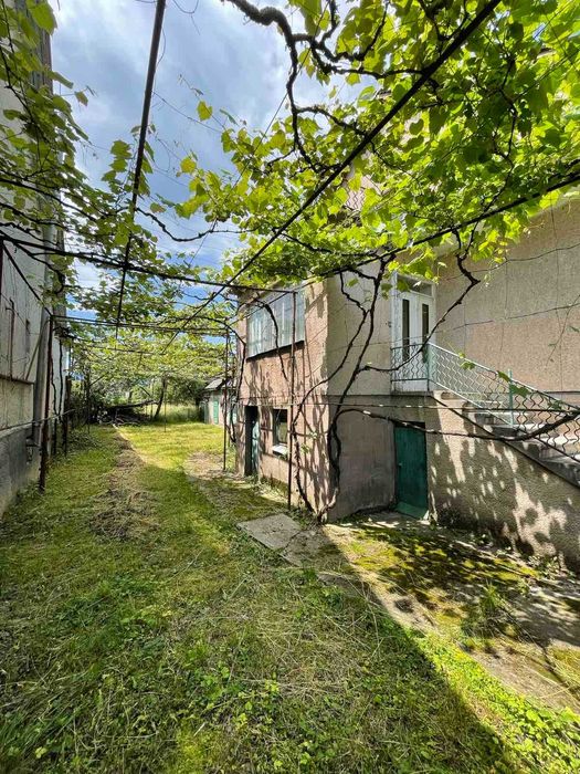 Продаєтся будинок в смт. Буштино Тячівський райн