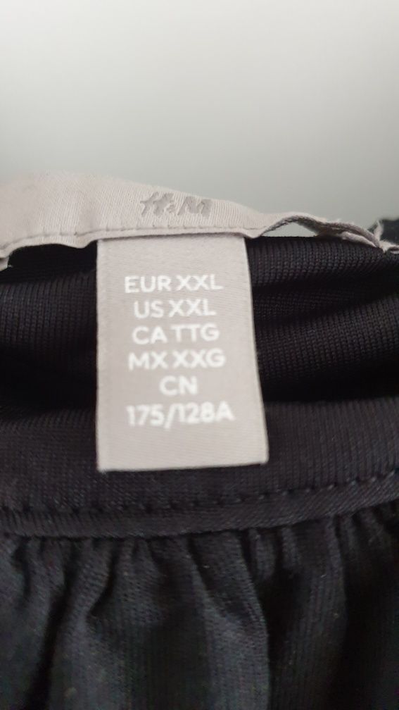 Bluzeczka z hm w rozmiarze xxl .Prezent niespodzianka w gratisie.