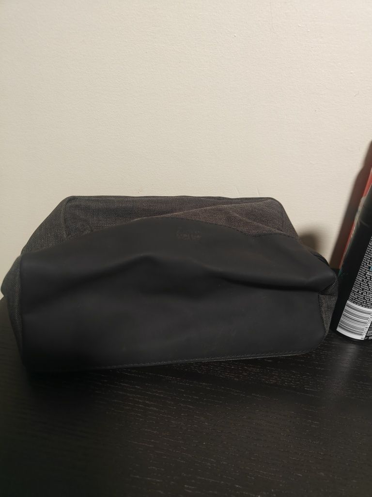 bolsas de viagem necessaire novas