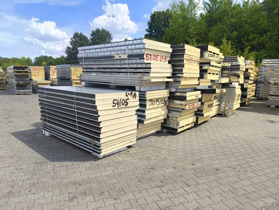 Płyty warstwowe ścienne oraz dachowe