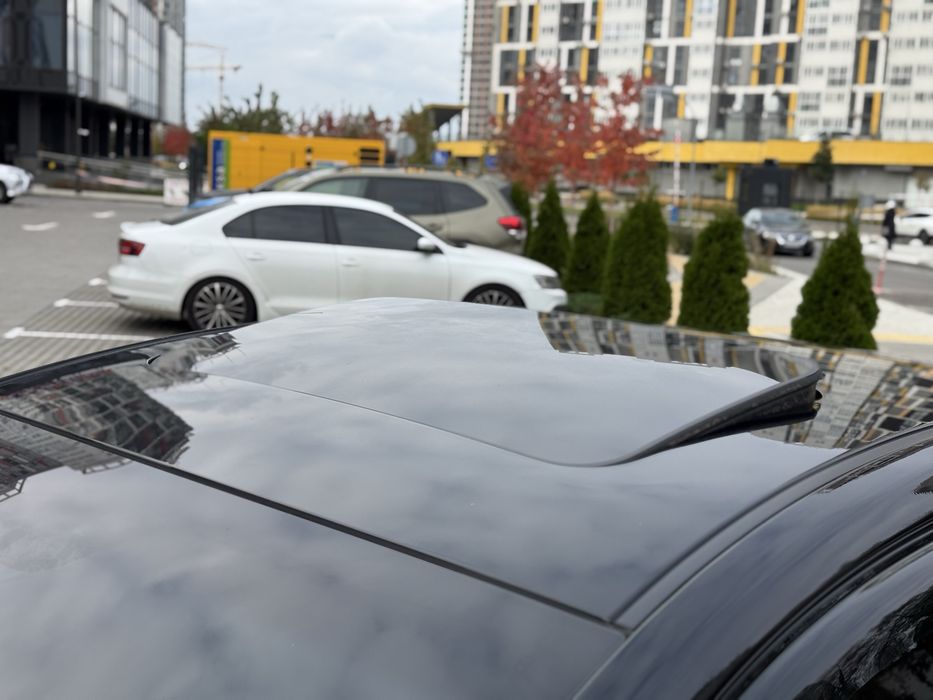 Hyundai Elantra Офіційна Максимальна в гарному стані