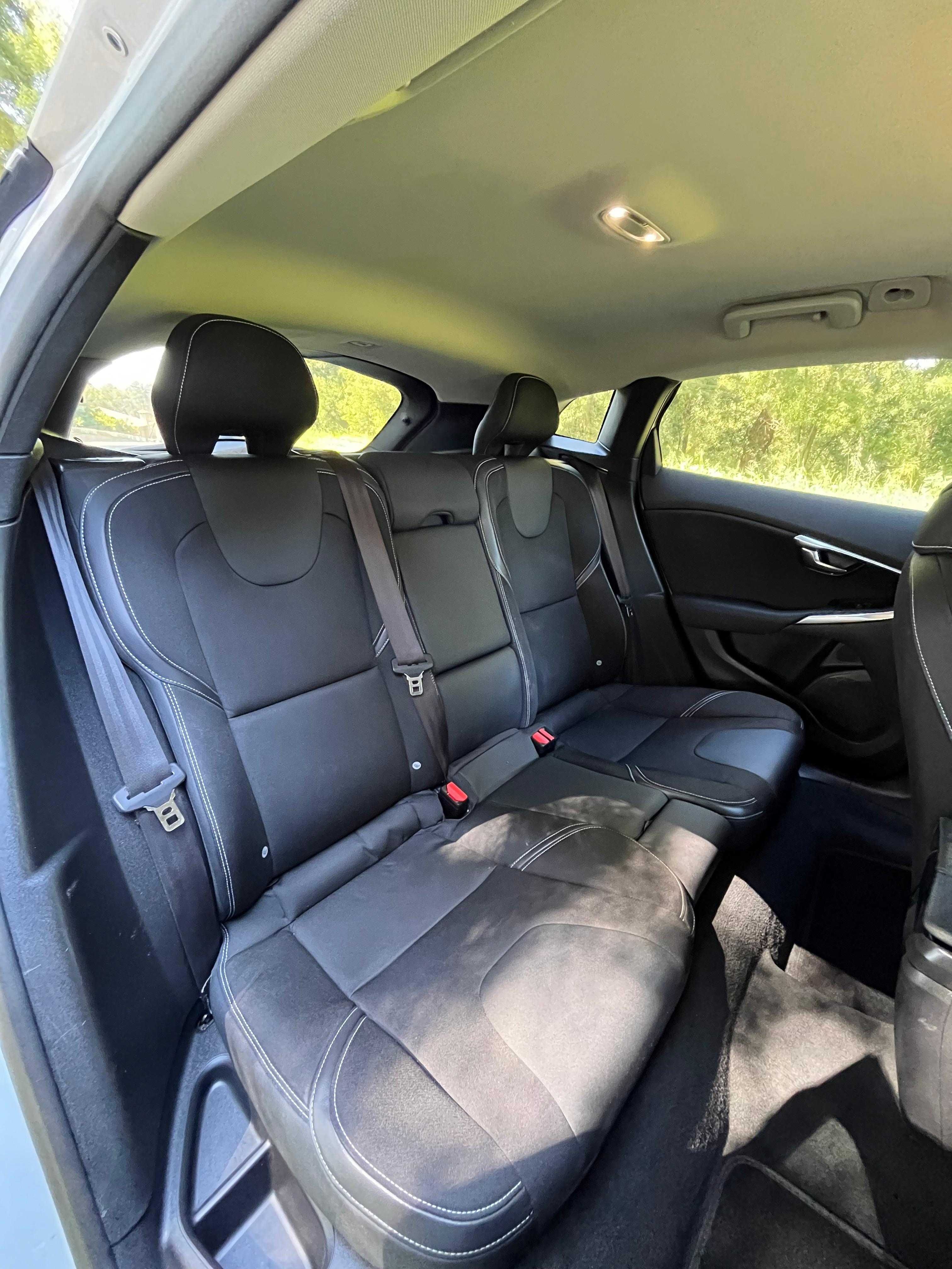 Volvo V40 1.6 D2 Momentum