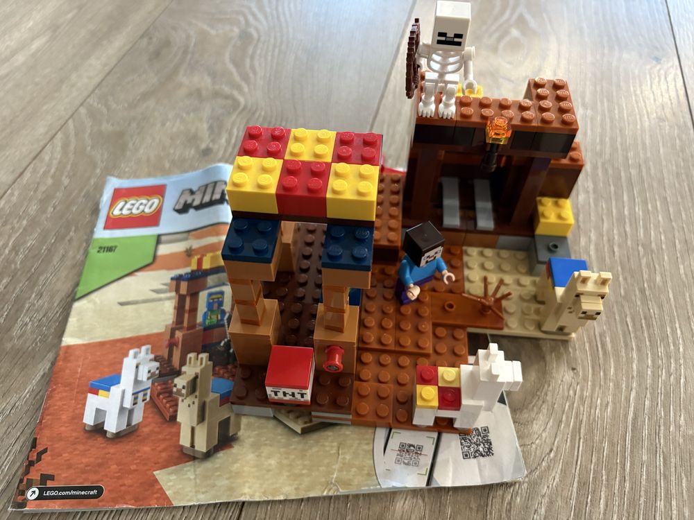 LEGO Minecraft 21167 Punkt handlowy