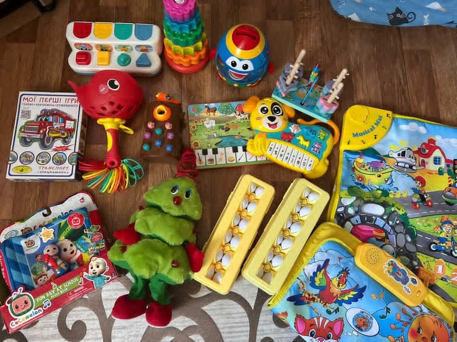 Продаж іграшок б/у