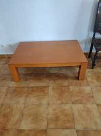 Vende-se mesa centro sala.