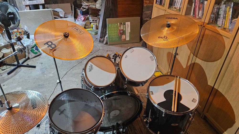 Zestaw perkusyjny Pearl FORUM + ciche talerze w zestawie