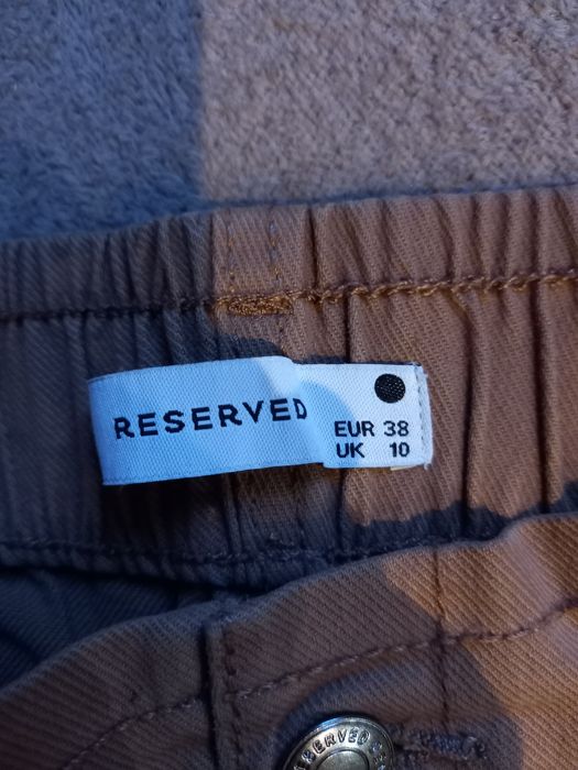 Jasnobrązowe spodnie damskie