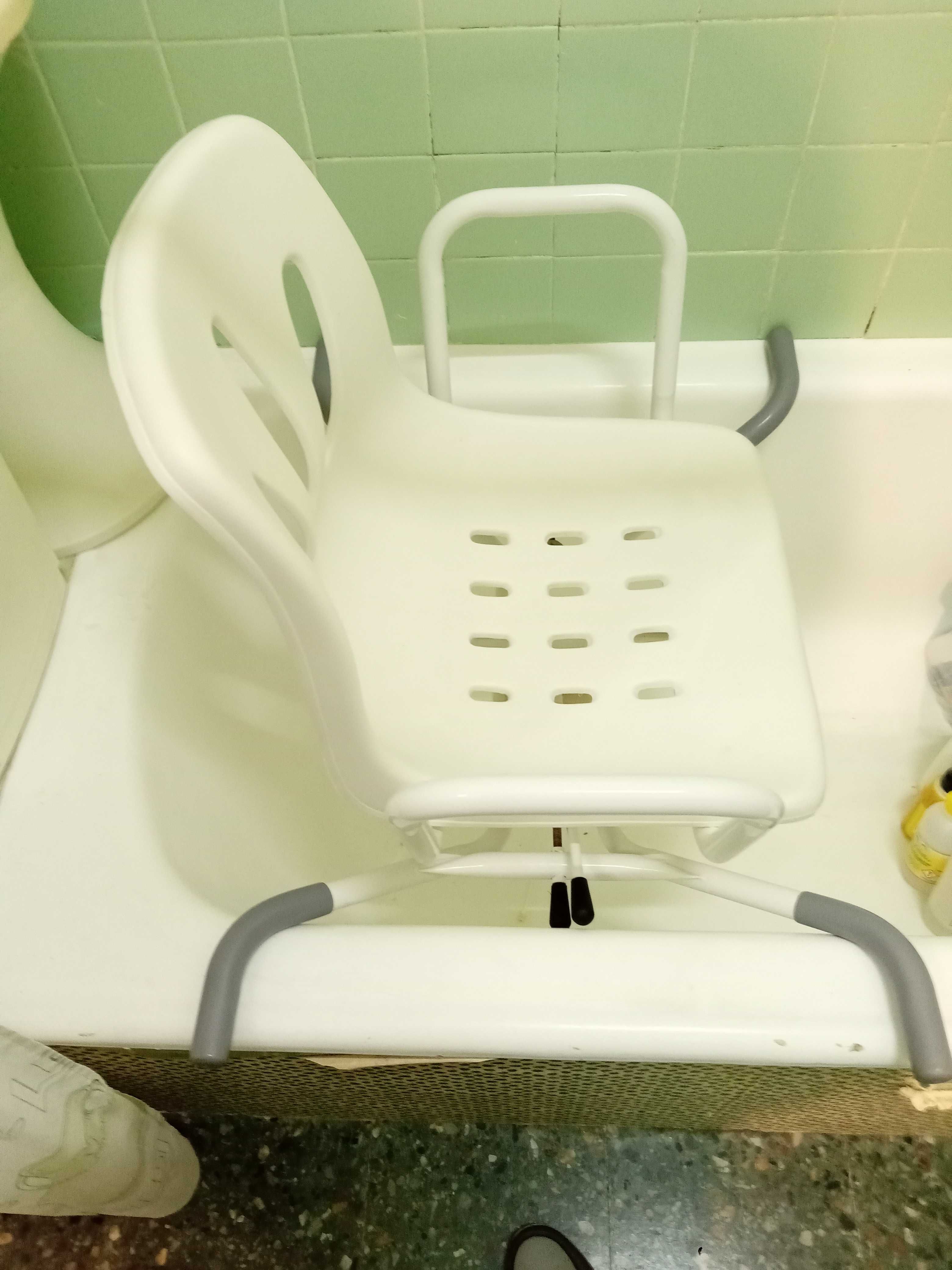 Cadeira de Banho Giratória 360º para pessoas com mobilidade reduzida