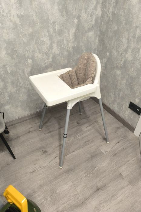 Дитячий стільчик для годування Ikea