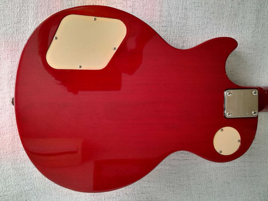 Gitara elektryczna Epiphone Les Paul 100 by Gibson + szereg gratisów