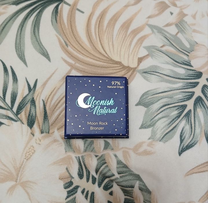 Moonish natural bronzer light tan