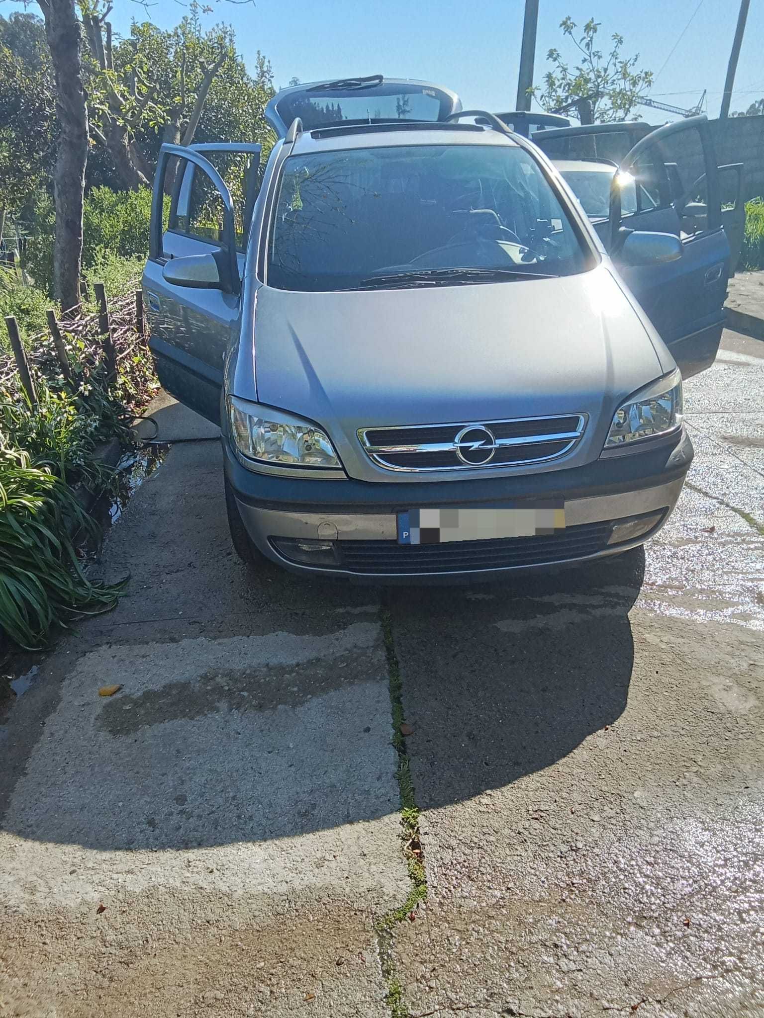 Opel Zafira 2.0 (7 lugares)