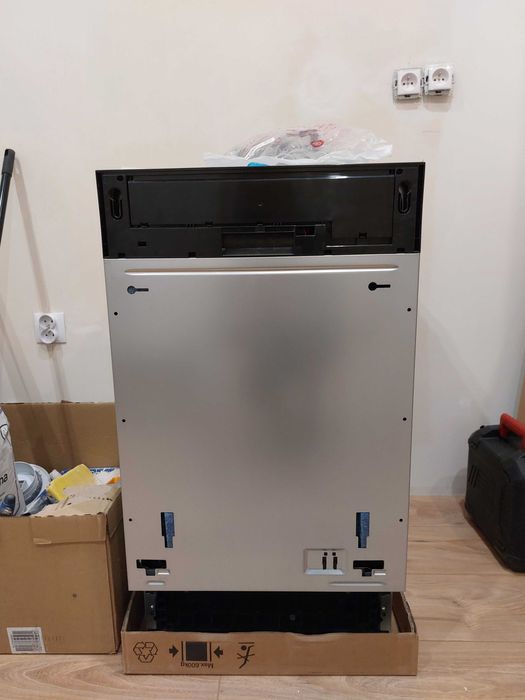 NOWA zmywarka Haier I-Pro Shine Seria 4 XI1C3TB2FB