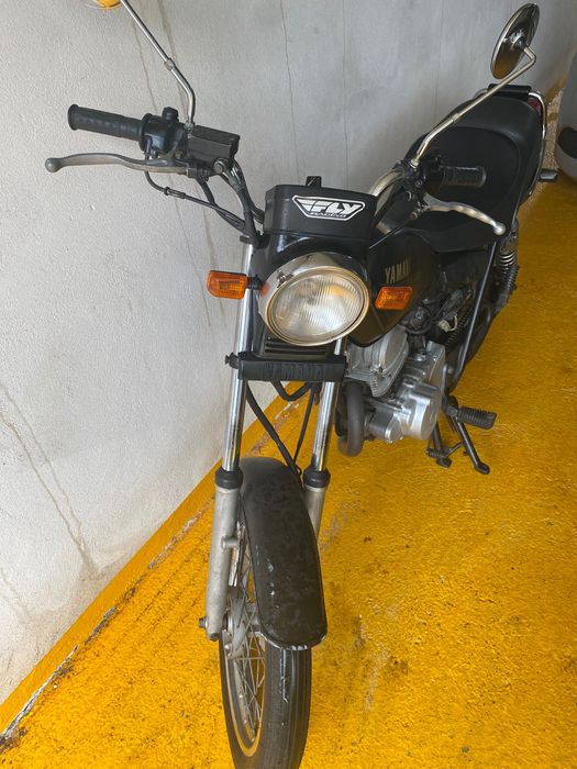 Moto Yamaha SR 125
