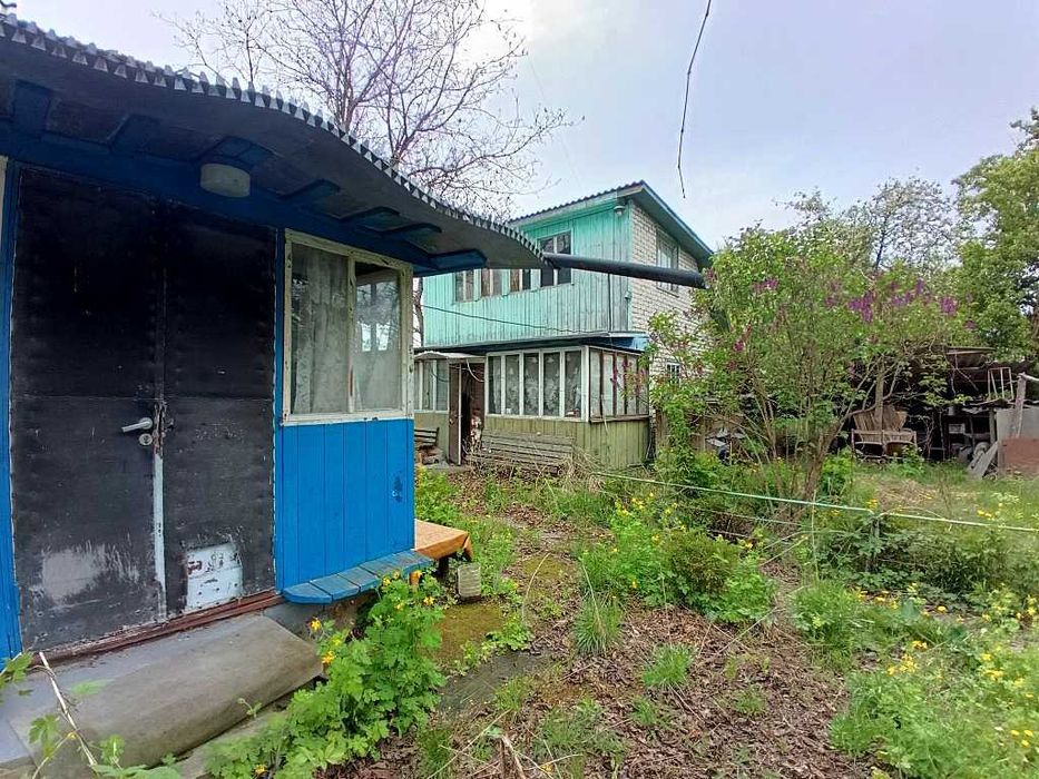 Продам жилий будинок з хозпобудовами та окремою банею в с.Ніжиловичі