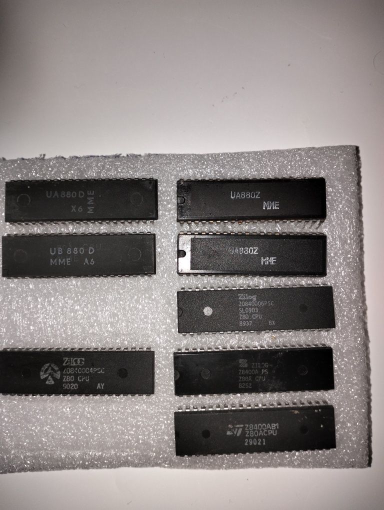 Микропроцессор оригинальный Z80,  память оперативная РУ10.