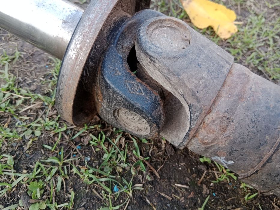 Кардан Карданний вал Ніссан Терано 2 2.7 дизель