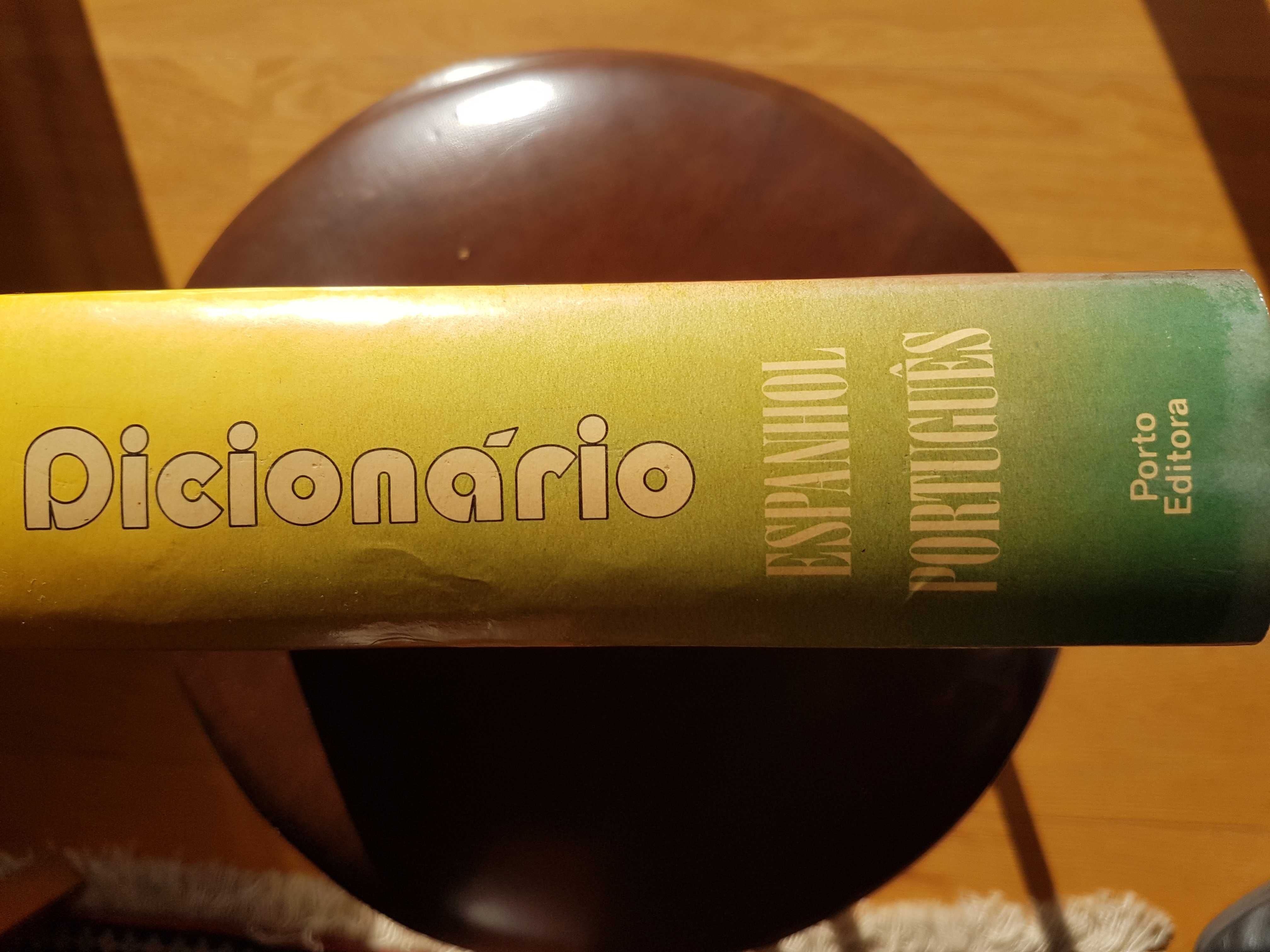 Dicionáro Espanhol - Portugês - 1058 Páginas - Porto Editora
