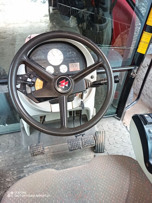 Massey Ferguson 6475
