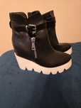 Botki nowe roz.38