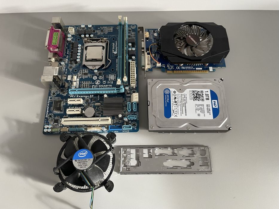 Супер вигода! Робочий лот для ПК, тягне ігри в 60 fps