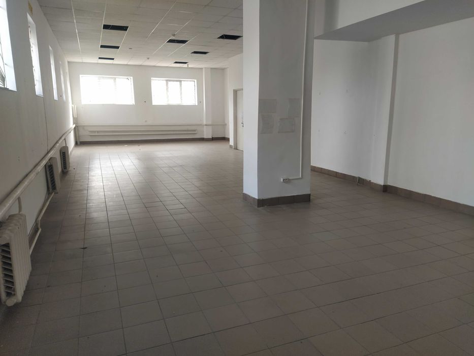 Здається в оренду комерційне приміщення  м Радехів