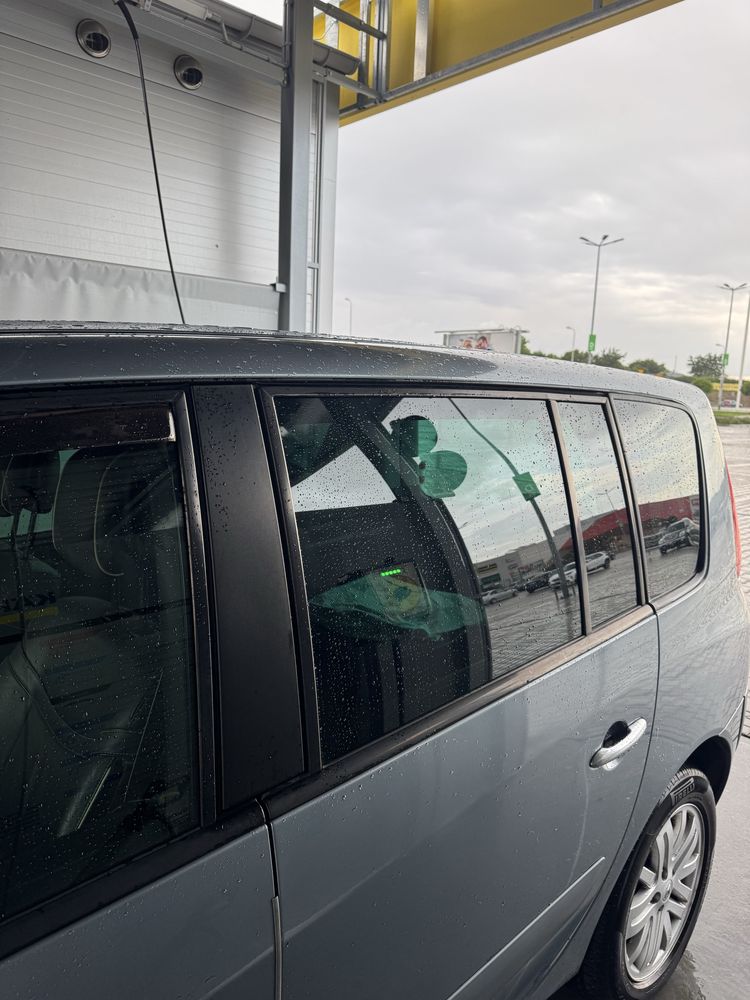 Renault Espace IV Initiale Paris 2.0T LPG