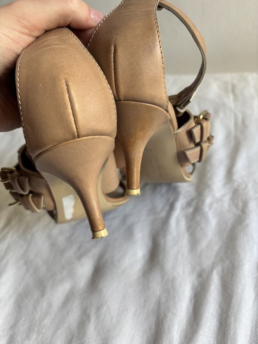 Sandały kitten heel gladiatorki Givenchy