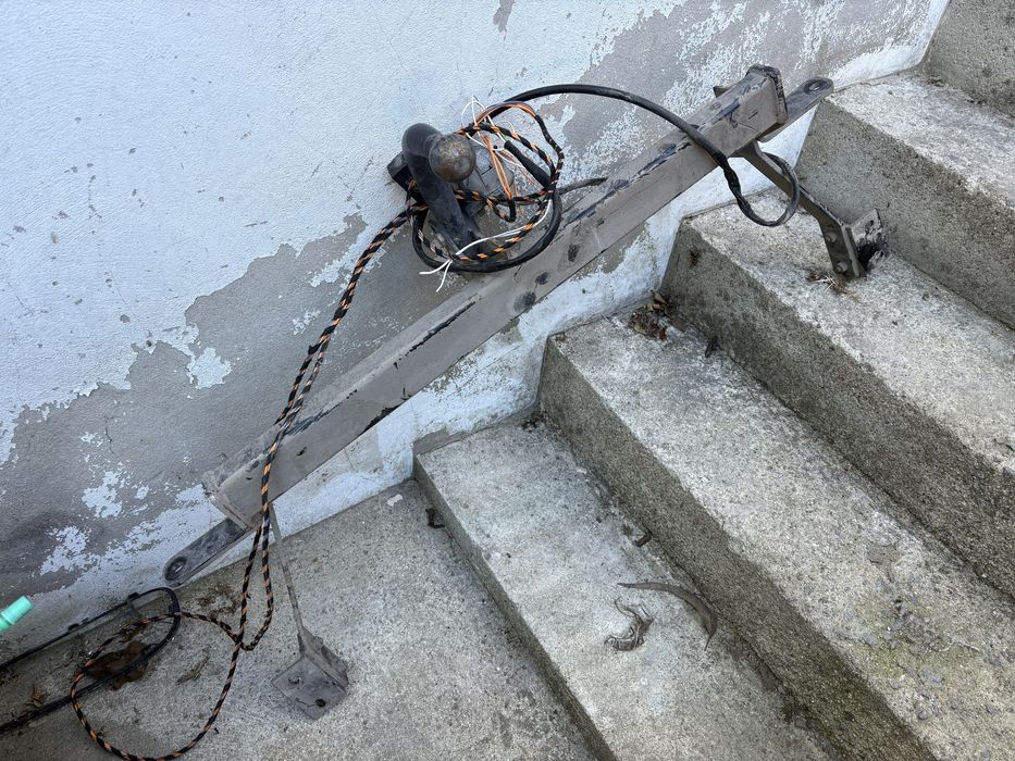 Gancho reboque Citroen Berlingo Peugeot Partner