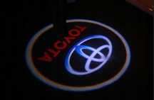 4 szt. Logo do drzwi samochodu, projektor światła powitalne Toyota