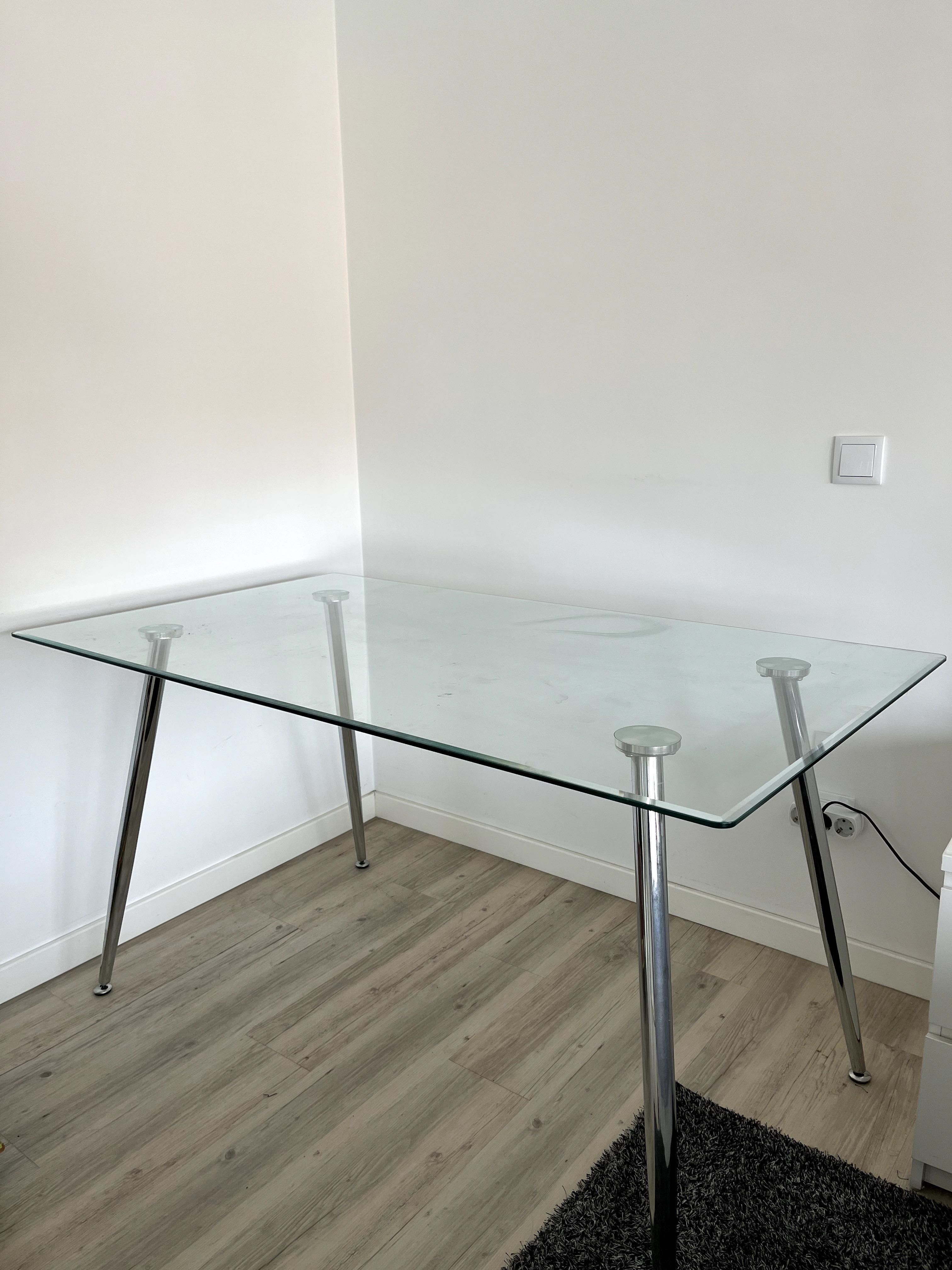 Mesa de escritório em vidro