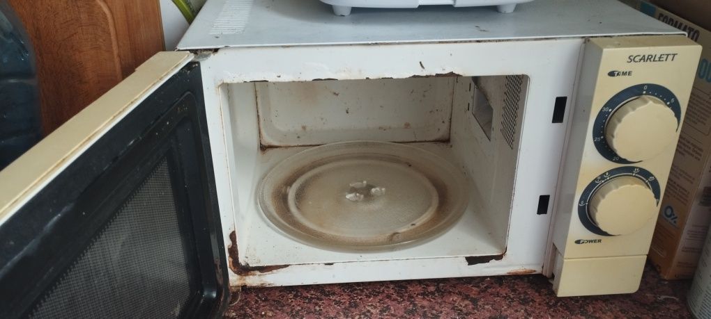 Мікрохвильова піч