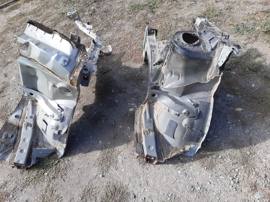 Четверть Toyota Rav4 2006-2011 четвертина кузова лонжерон