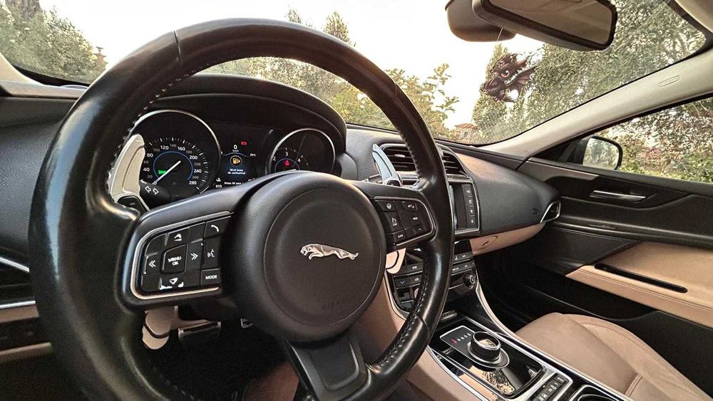 Jaguar XE 2.0 163 Cv 2017