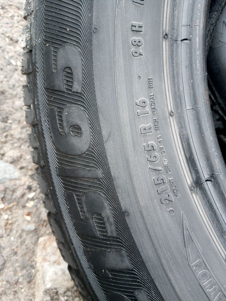 Шини 215/65/16 Semperit Speed Grip2 215/65/16